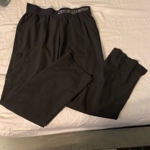 Black scrub set